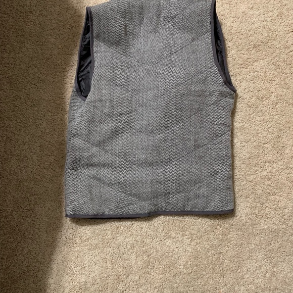 Vest - Picture 3 of 3